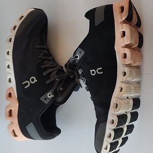 On CloudTec Size(8.5) Women's Running Shoes